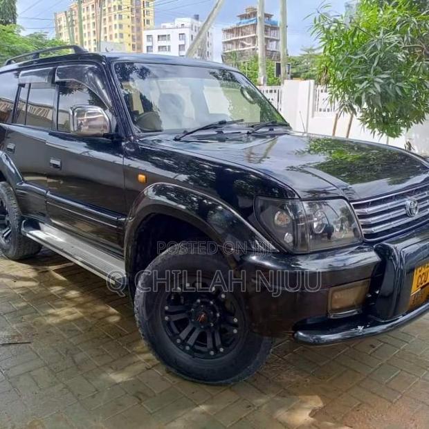 Toyota Land Cruiser Prado 2001 Black