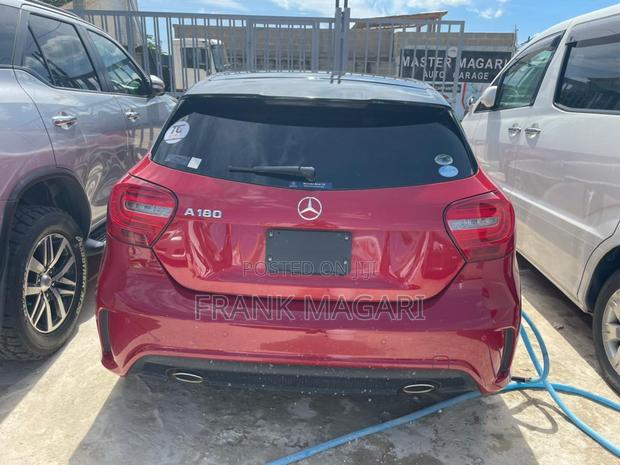 Mercedes-Benz A-Class 2014 Red