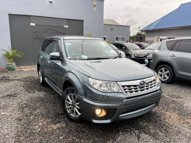 Subaru Forester 2011 Gray