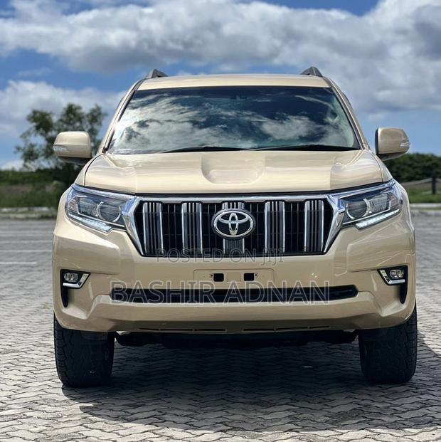 Toyota Land Cruiser Prado 2.7 2021 Gold