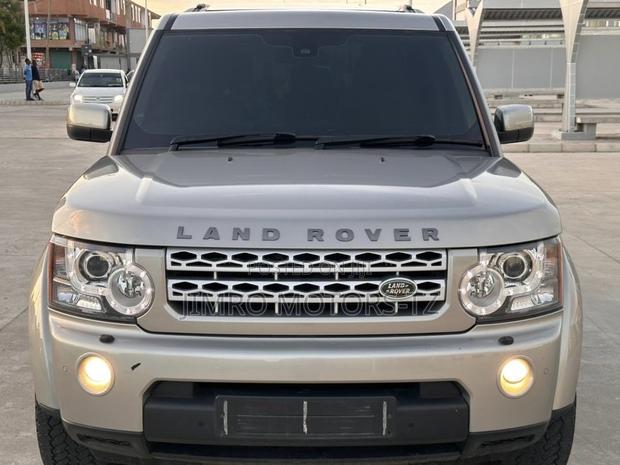 Land Rover Discovery 2013 Gray