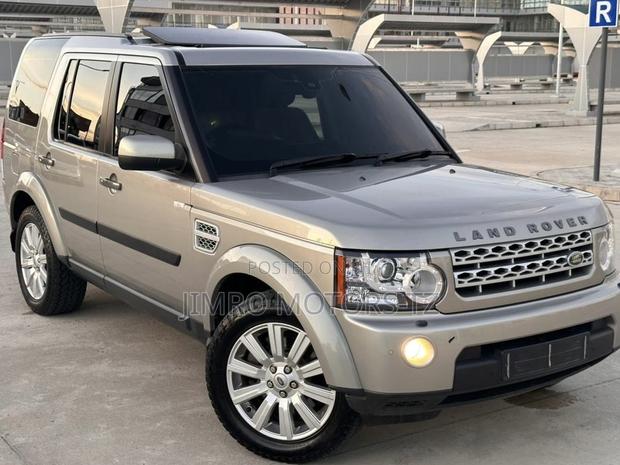 Land Rover Discovery 2013 Gray