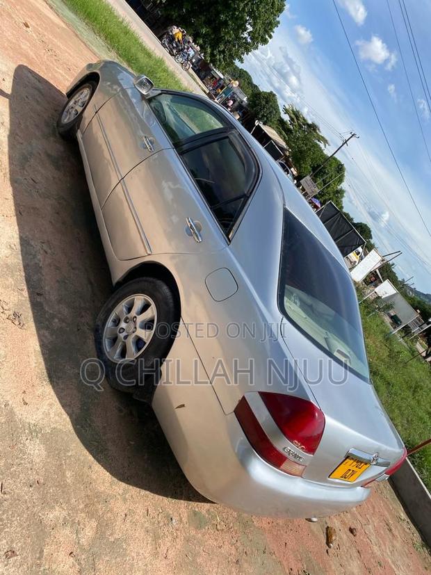Toyota Mark II 2002 Silver