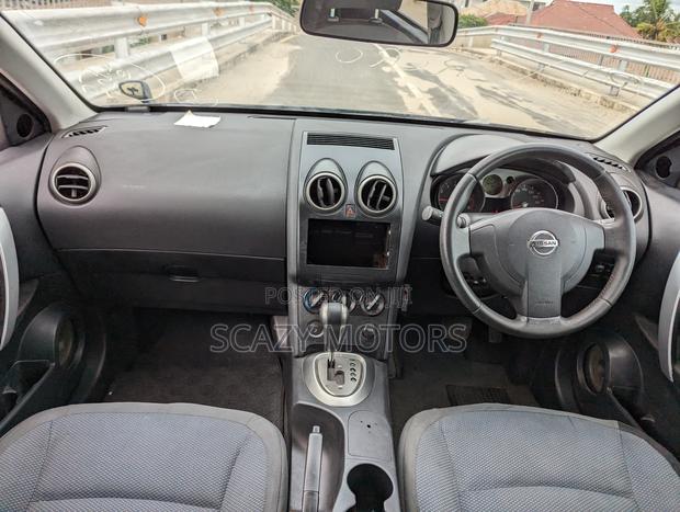 Nissan Dualis 2010 Black