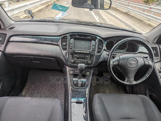 Toyota Kluger 2003 Black