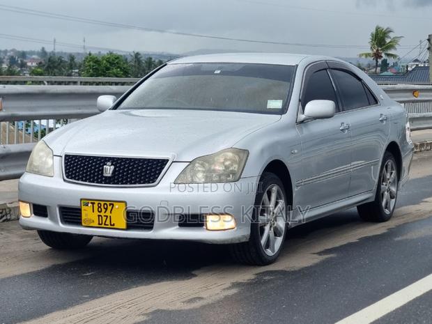 Toyota Crown 2007 Silver