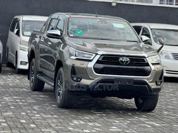 Toyota Hilux 2020 Beige