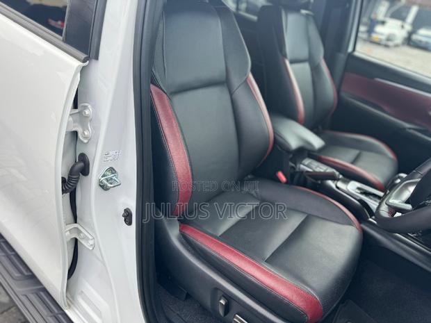 Toyota Fortuner 2023 White