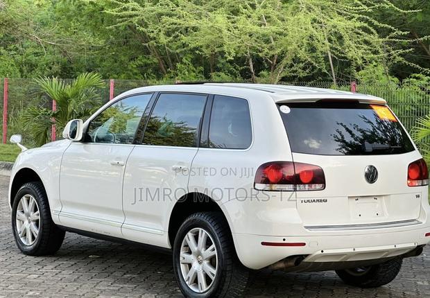 Volkswagen Touareg 2010 White