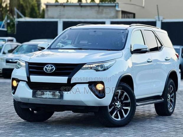 Toyota Fortuner 2017 White