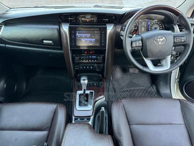 Toyota Fortuner 2017 White