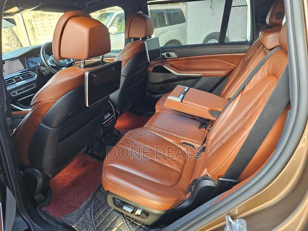 BMW X7 2022 Gold