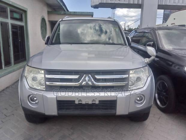 Mitsubishi Pajero 2007 Silver
