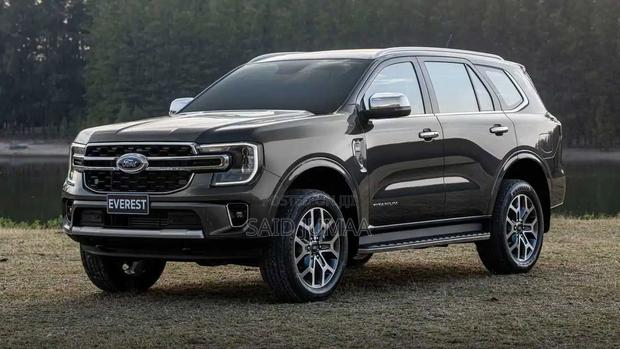 Ford Everest 2024 Matt Black