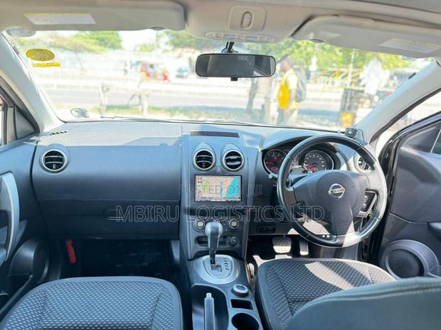 Nissan Dualis 2010 Black