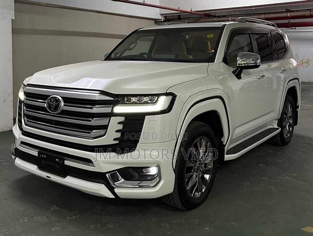 Toyota Land Cruiser 3.3 Diesel 4WD 2022 White