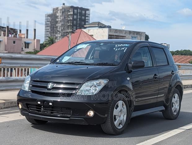 Toyota IST 2003 Black