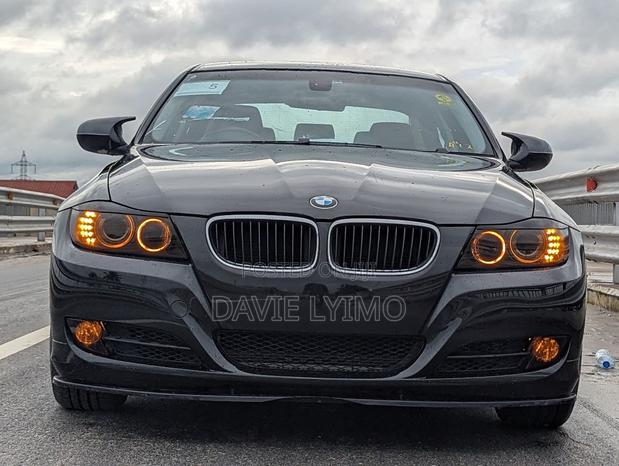 BMW 3 Series 320i RWD 2009 Black