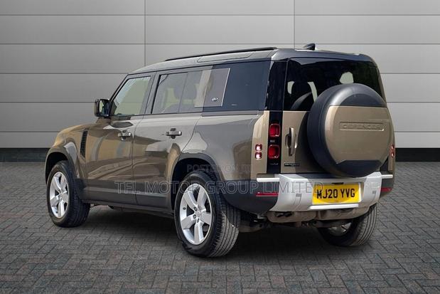 Land Rover Defender 2020 Gold