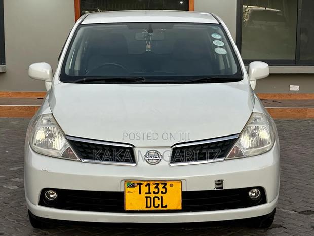 Nissan Tiida 2005 Pearl