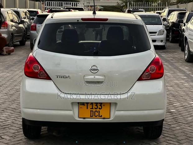 Nissan Tiida 2005 Pearl