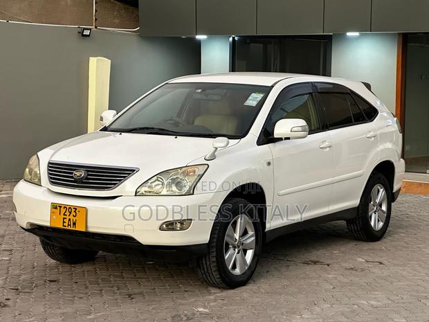 Toyota Harrier 2006 White