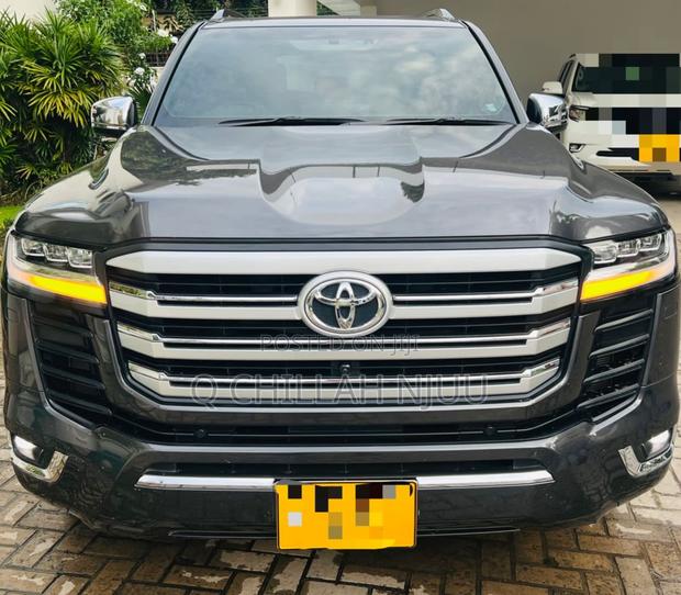 Toyota Land Cruiser 2022 Gray