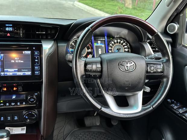Toyota Fortuner 2017 Silver