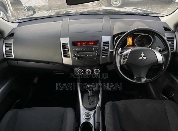 Mitsubishi Outlander 2009 Black