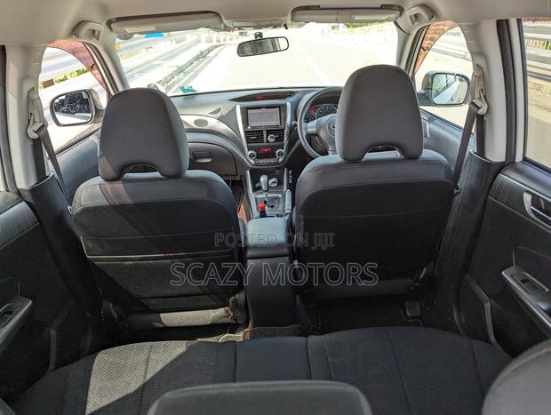 Subaru Forester 2012 Off white