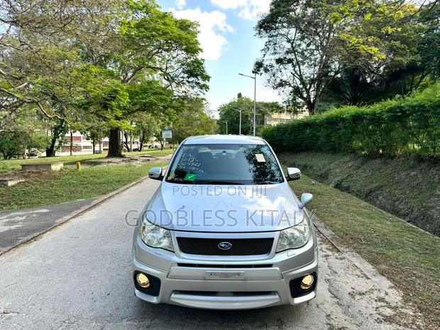 Subaru Forester 2011 Silver