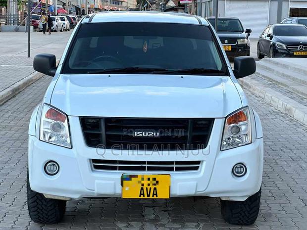 Isuzu D-MAX 2007 White