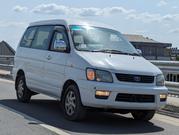 Toyota Noah 2001 Off white for sale