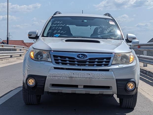 Subaru Forester 2011 Off white