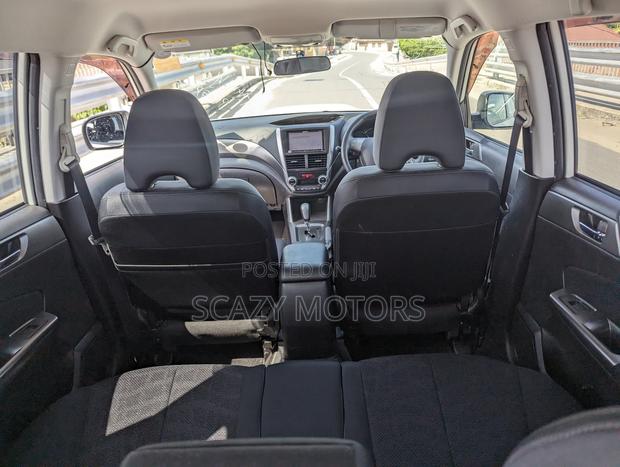Subaru Forester 2011 Off white