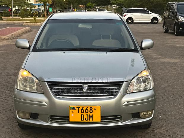 Toyota Premio 2004 Silver