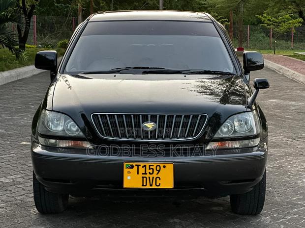Toyota Harrier 2001 Black
