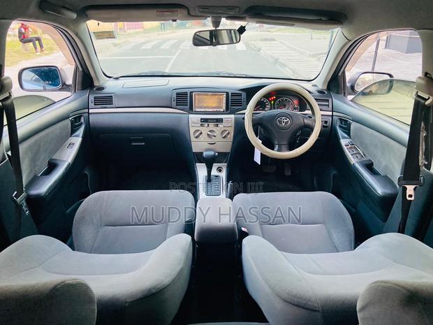 Toyota Corolla RunX 2004 Silver