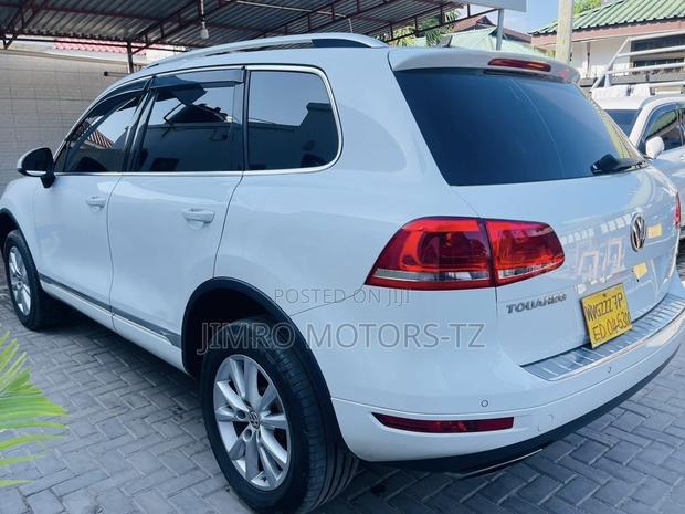 Volkswagen Touareg 2014 White