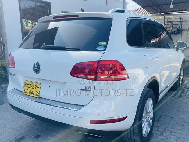 Volkswagen Touareg 2014 White
