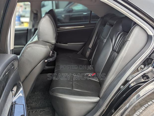 Toyota Crown 2004 Black