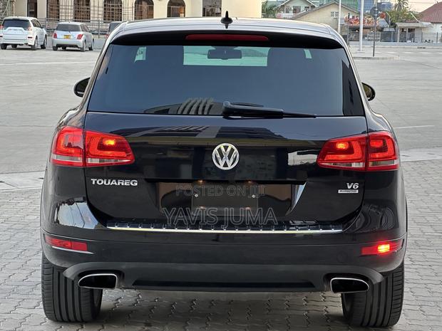 Volkswagen Touareg 2013 Black