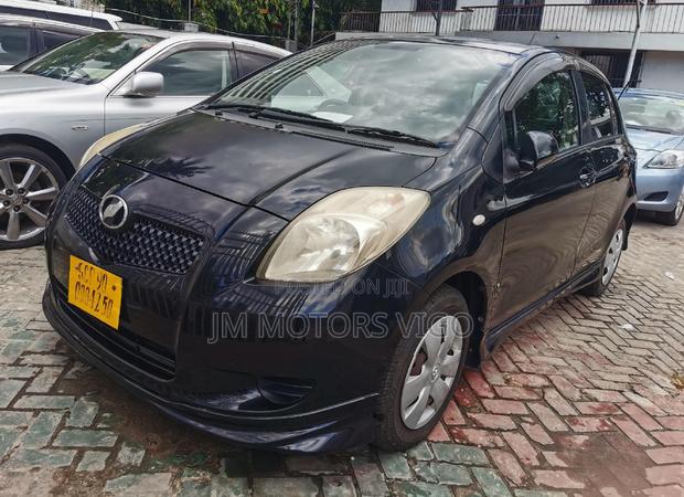 Toyota Vitz 2006 Black