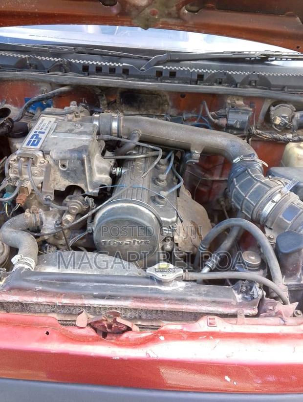 Suzuki Escudo 2005 Red