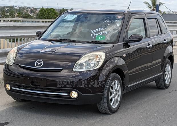 Mazda Verisa 2010 Burgundy