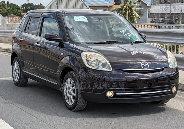 Mazda Verisa 2010 Burgundy