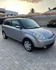 Mazda Verisa 2005 Gray for sale