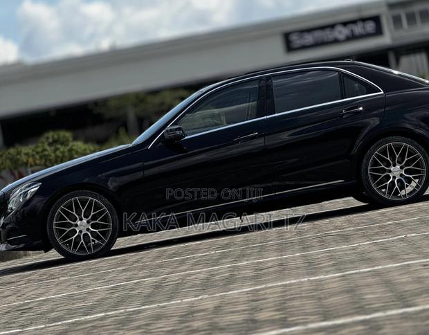 Mercedes-Benz E250 2014 Black