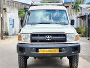 Toyota Land Cruiser 4.5 V8 GL 2013 White for sale