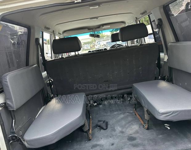 Toyota Land Cruiser 2017 White